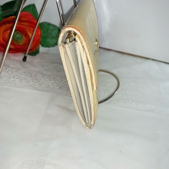 Louis Vuitton Vernis Clutch Wallet - Picture 5 of 14